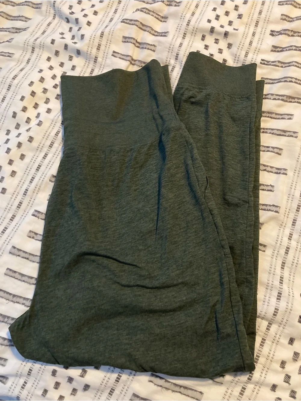 GapFit Brushed Tech Jersey Joggers - Cambridge Green - Picture 5 of 5